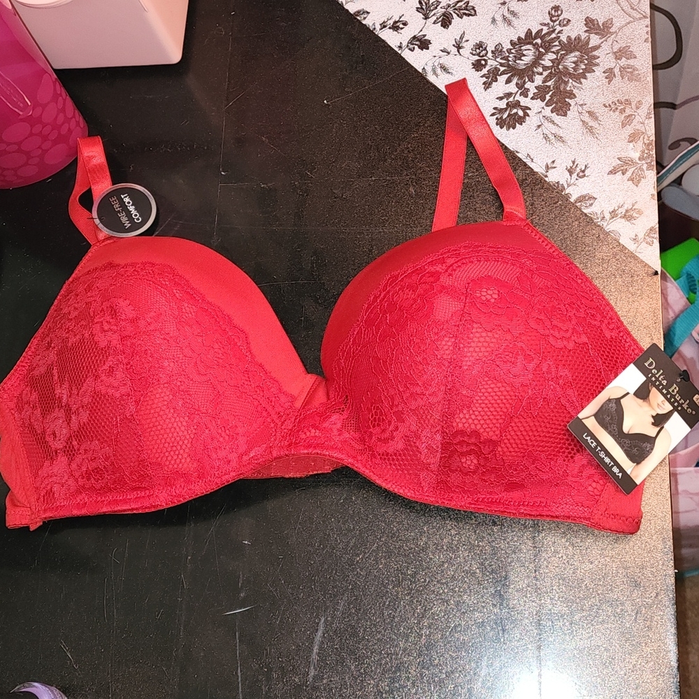 Red Bra size 42D NWT